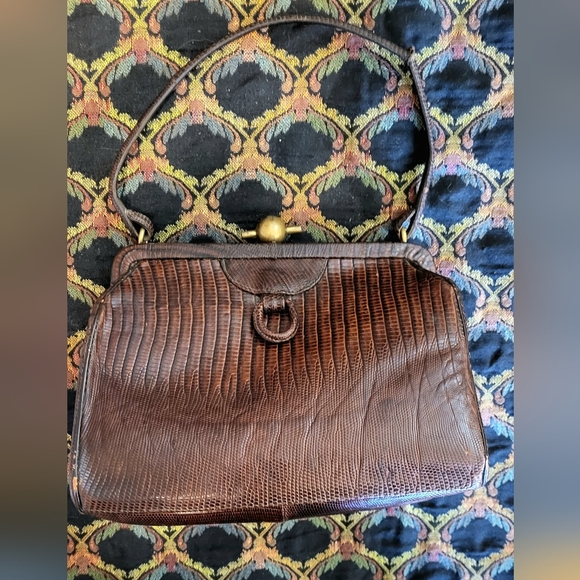 Beautiful 50s Leather Purse - Picture 2 of 16